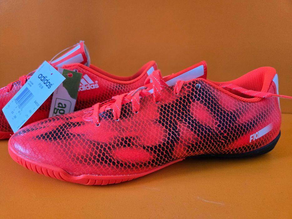 ADIDAS F10 IN indoor мъжки обувки нови с етикет за зала 45 1/3