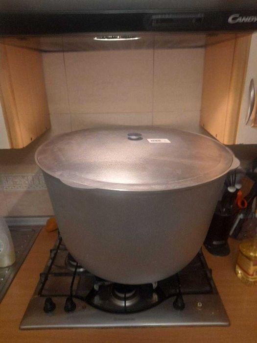 Казан вместимостью 70 литров