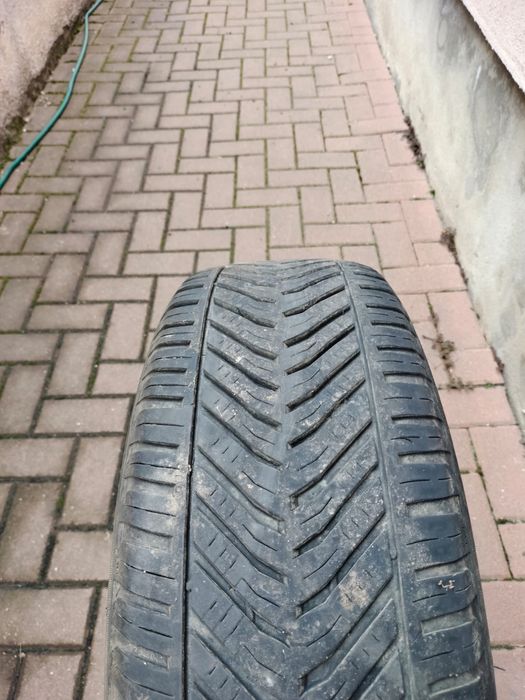 Set anvelope + jante Dacia Duster