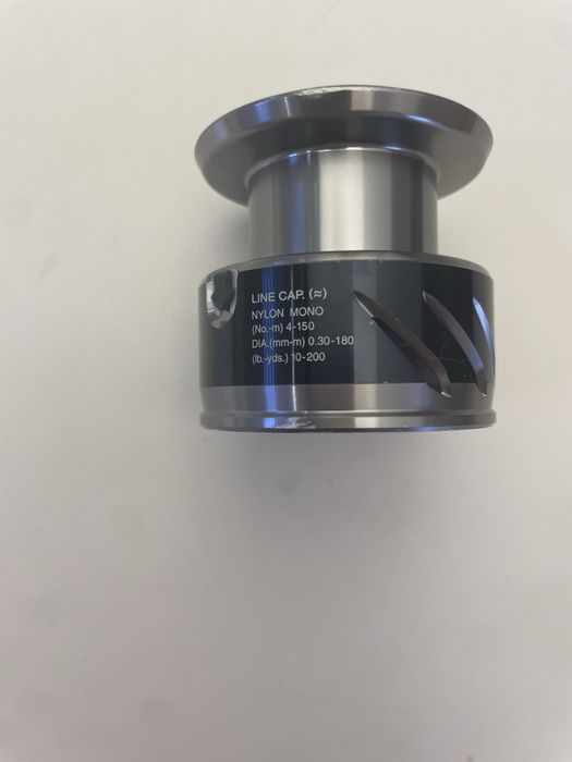 Шпула  Shimano stradic 4000