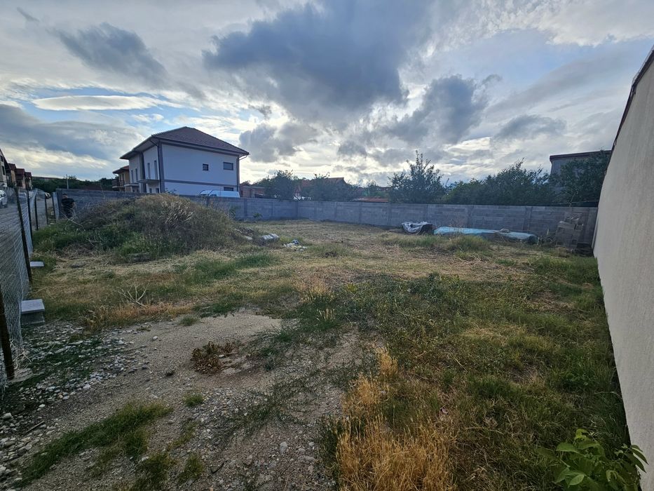 Teren pentru vânzare