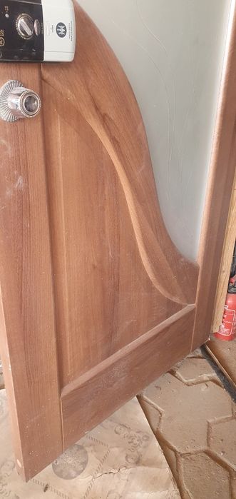 Продам межкомнатные двери