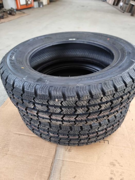 Бусови Зимни Гуми 195/65/16С