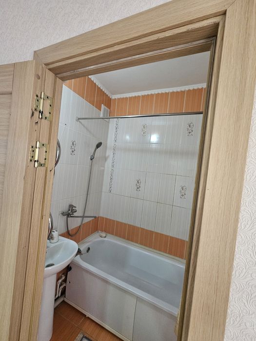 Сдам 3-х ком квартиру (лен проект)