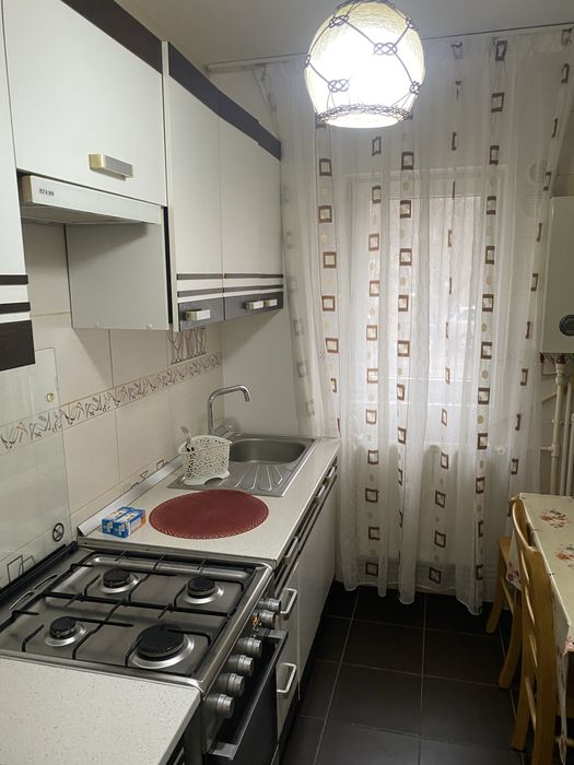 PERSOANA FIZICA Inchiriez apartament