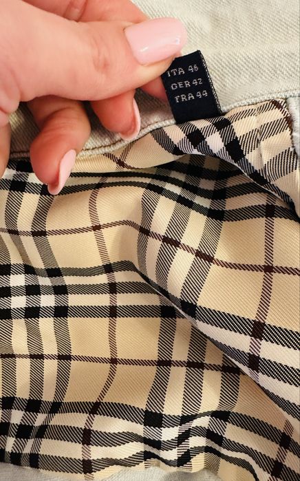 Jacheta Burberry colectie actuala