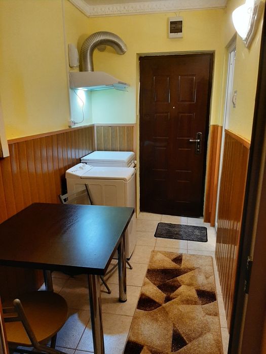 Garsoniera de închiriat