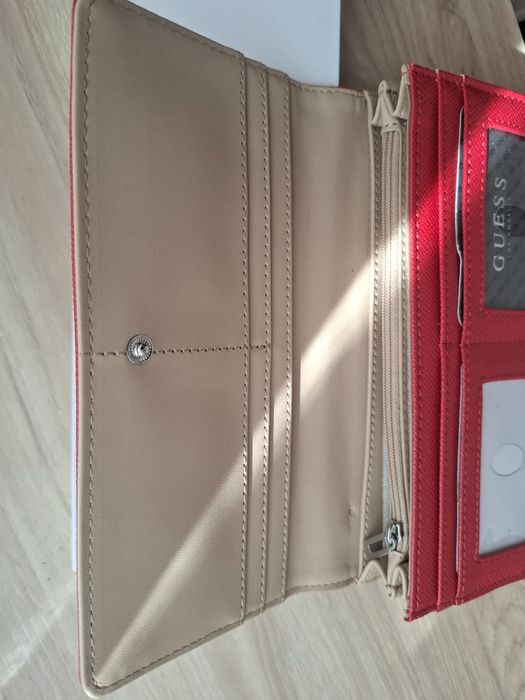 Portofel Guess Nou
