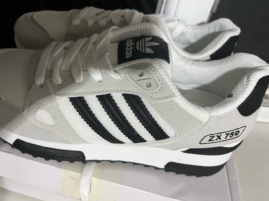 кроссовки adidas zx750