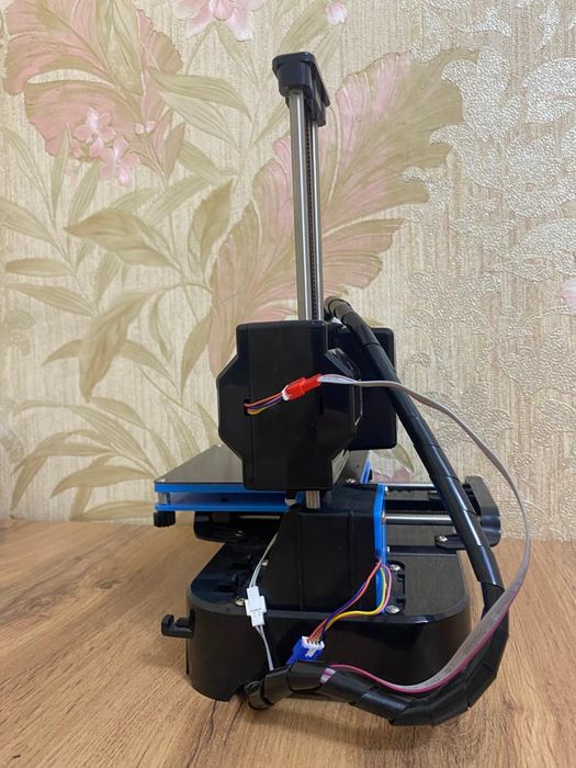 Продам 3D принтер EasyThreed