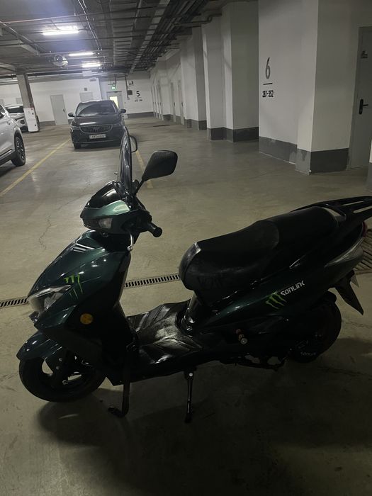 Продам скутер M8