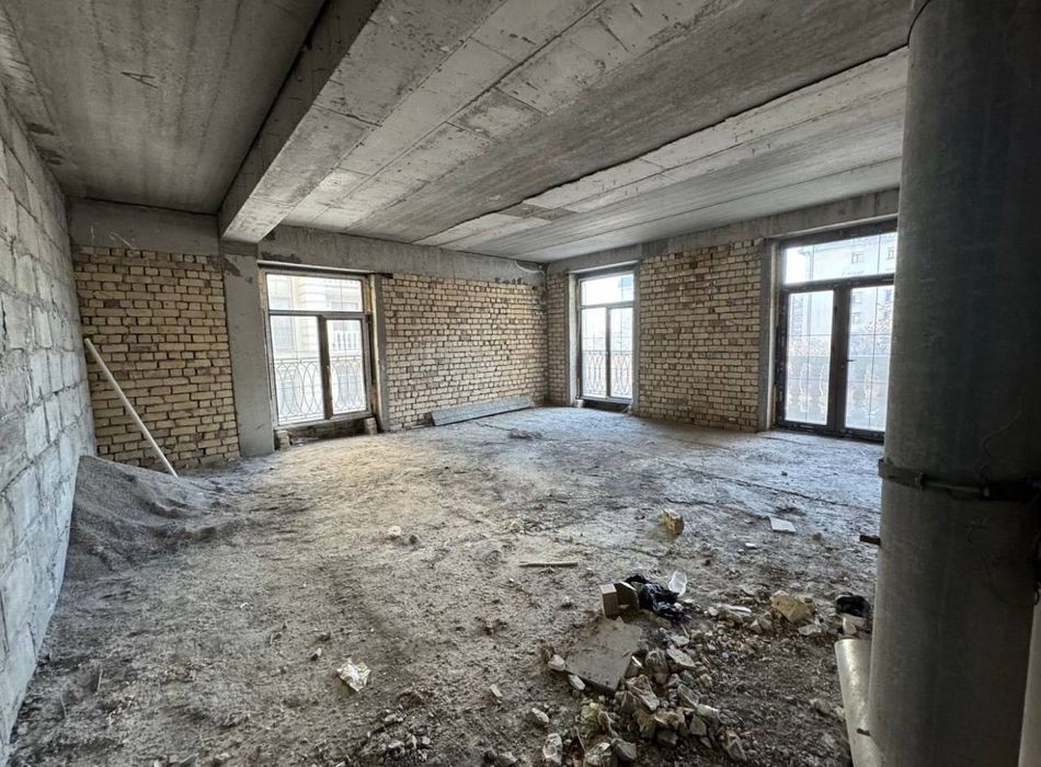 Oq Saroy Продается 3 комнатная квартира коробка Паркентский Макро