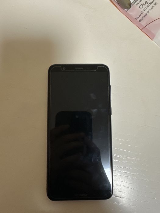 Продам телефон Huawei P smart2018