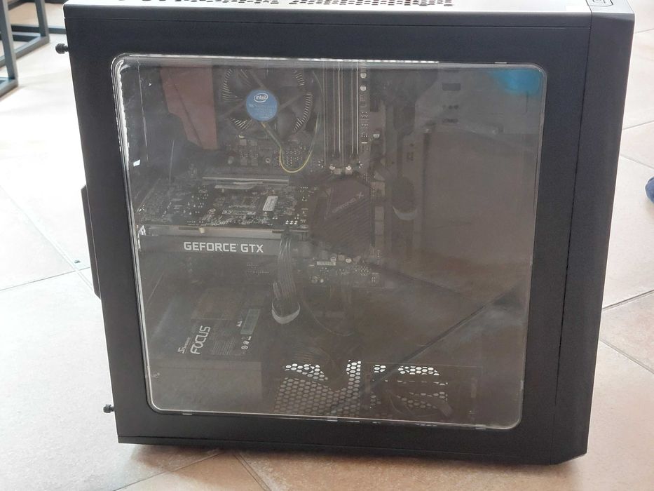 Гаймърски компютър Fractal Design