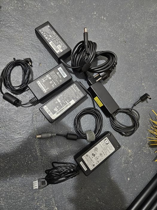 Alimentator Incarcator 18V,19.5V,12V,20V,48V Laptop Acer HP Lenovo