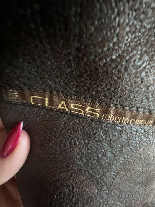 Haina barbateasca , eleganta italiana by Hugo Boss