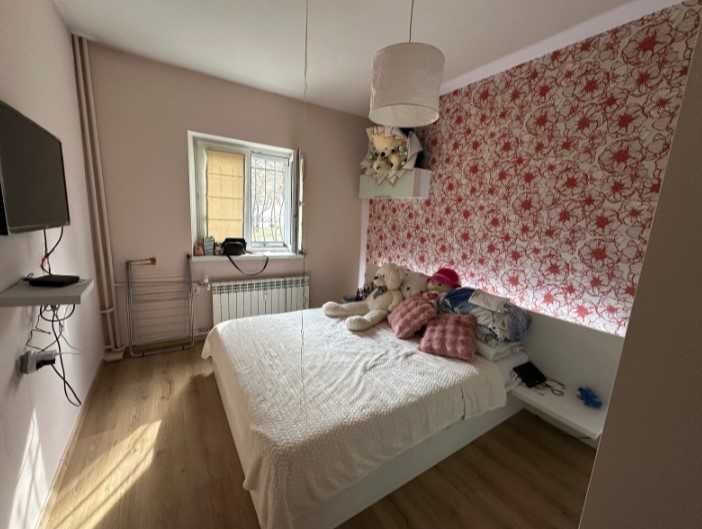 Продава се Тристаен апартамент в София, Център - 65 кв.м за 2693 €/кв.м - Снимка #1