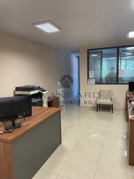 Продава се Офис в Пловдив, Център - 80 кв.м за 2445 €/кв.м - Снимка #10