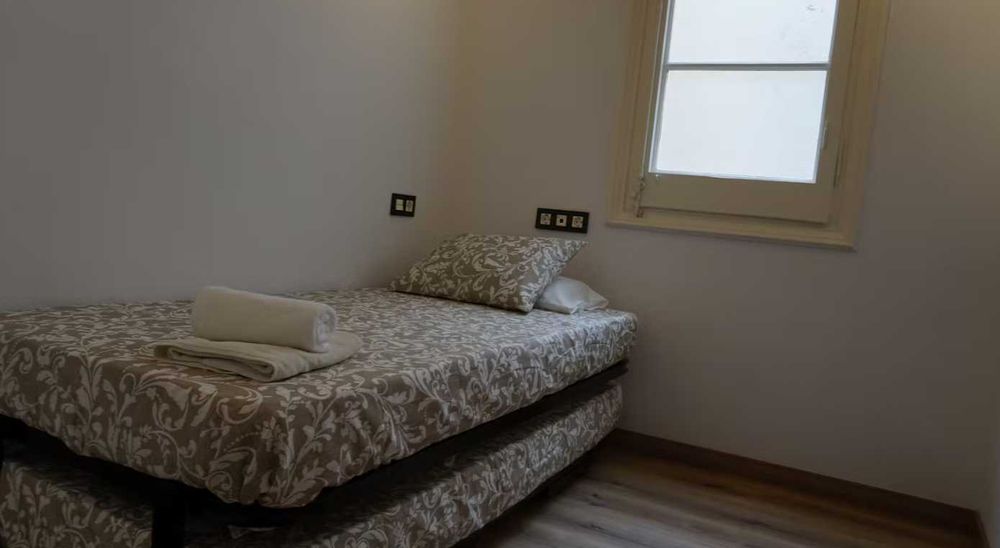 Дава се под наем Четиристаен апартамент в Пловдив, Тракия - 101 кв.м за 408 € - Снимка #6