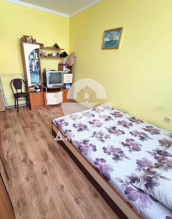 Продава се Тристаен апартамент в Поморие - 80 кв.м за 893 €/кв.м - Снимка #5