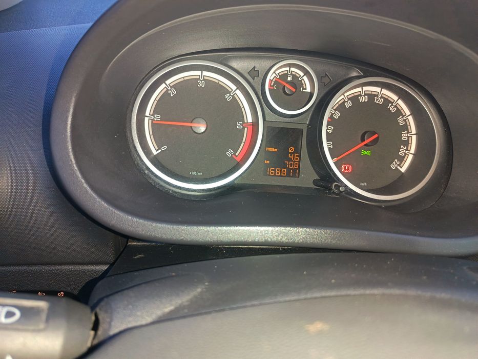 Opel CORSA  4 usi