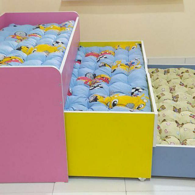 Детская кроватка