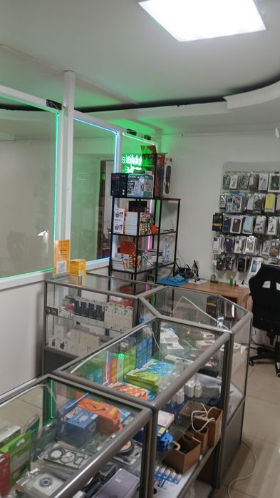 Продам бутик сотовые аксессуары