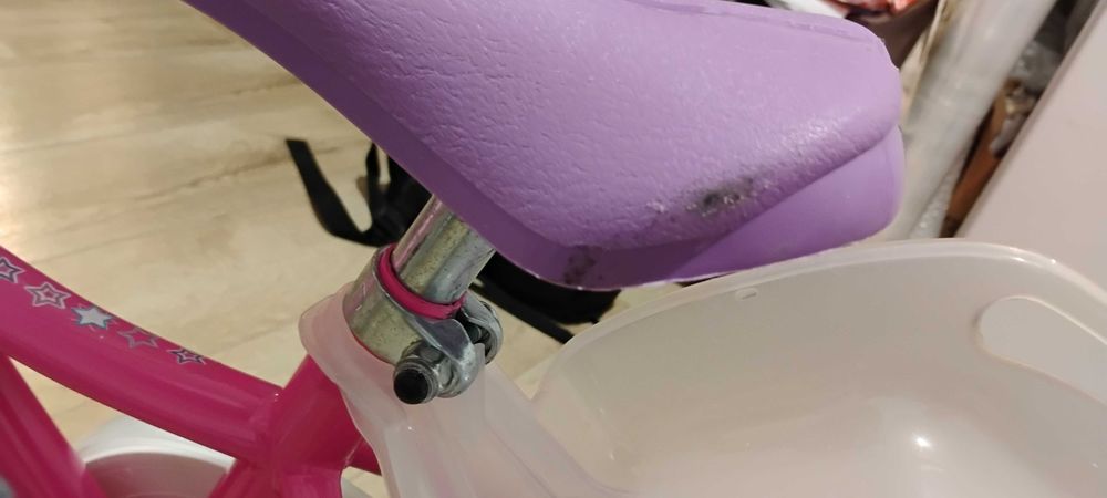 Bicicleta cu roti ajutatoare pentru copii 2-4 ani