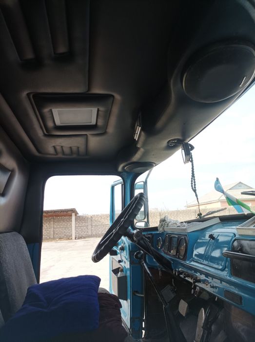 Зил сотилади