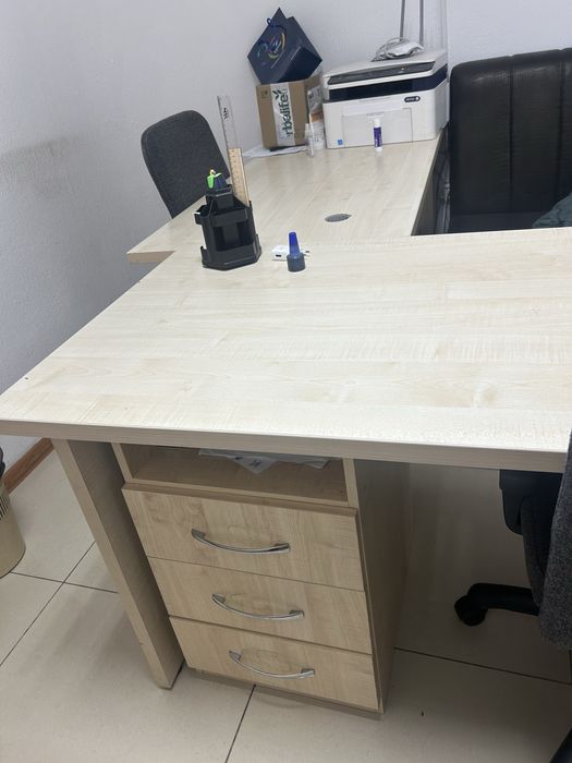 Продам офисную мебель