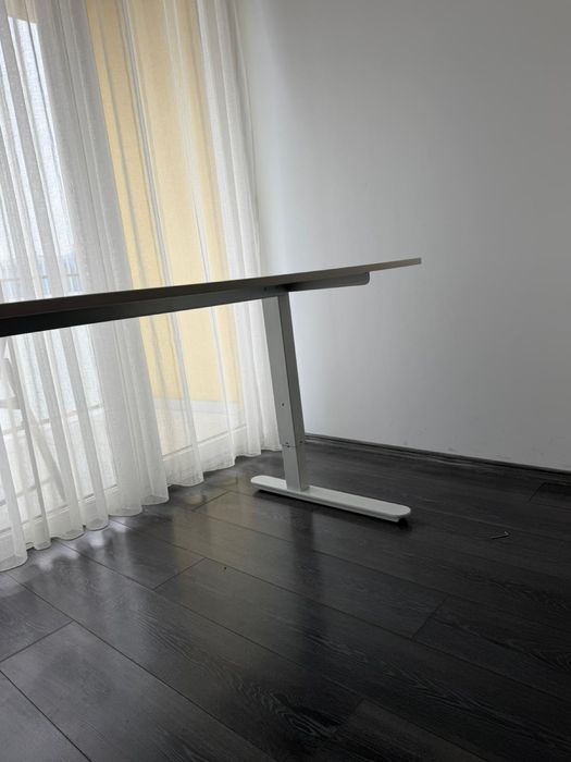 Masă extensibilă albă JYSK – stare foarte bună