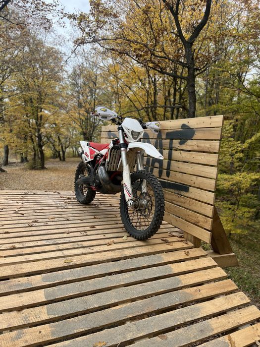 Vând beta xtrainer 300