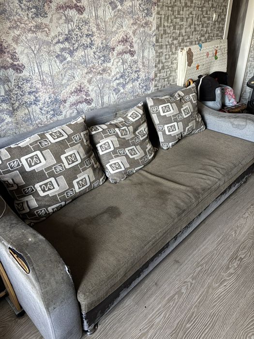 Отдам диван бесплатно