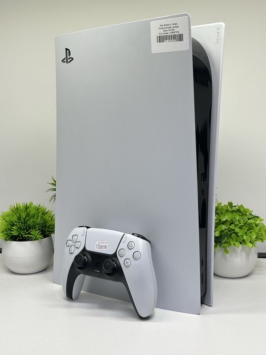 Play Station 5 667 gb
