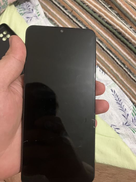 Samsung A12 holati yaxshi