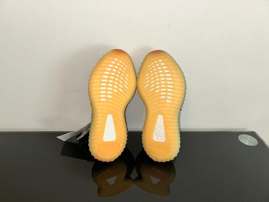 Yeezy mărime 37 1/3