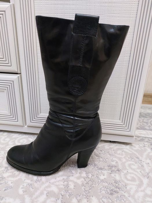 Продам зимние сапоги