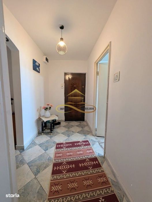 Apartament 3 camere decomandate, str.9 Mai