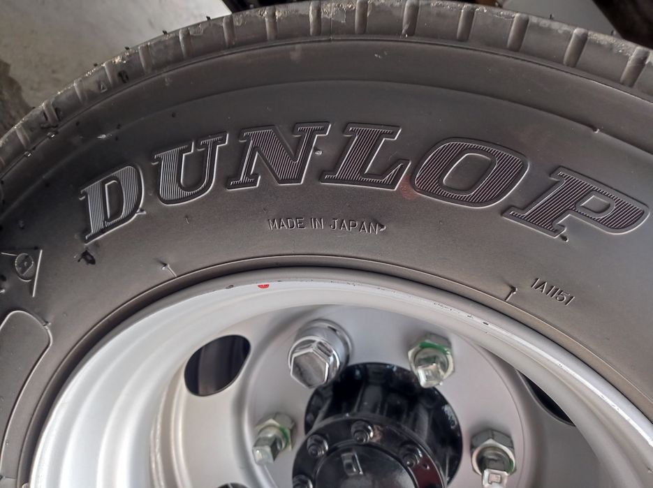 Balon yengi DUNLOP 17.5 R MADE IN JAPAN sotiladi
