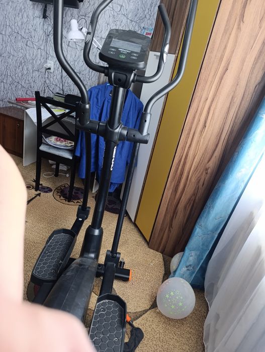 Элептический тренажёр