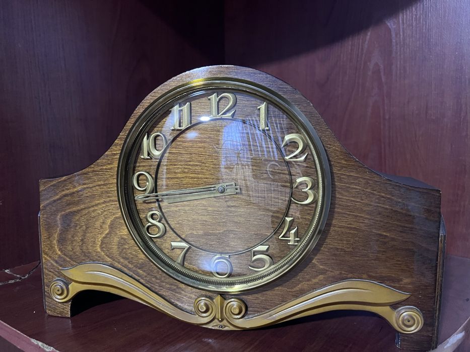 продаётся механические часы ВЕСНА