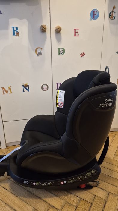 Scaun auto rotativ Britax Romer Dualfix2 cu Isofix