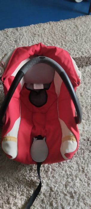 Детская коляска и авто-люлька