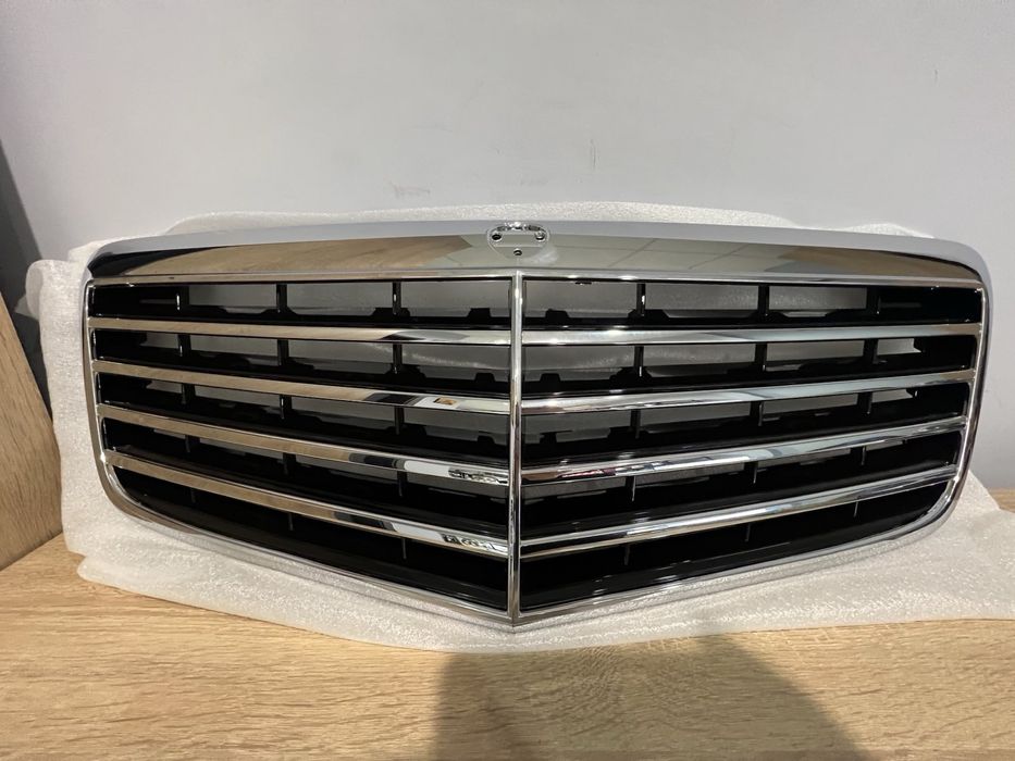 Решетка за Mercedes w211 face