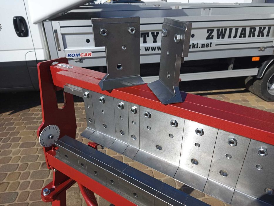 Mașină de îndoit SEGMENT 650/1.0/160 Abkant