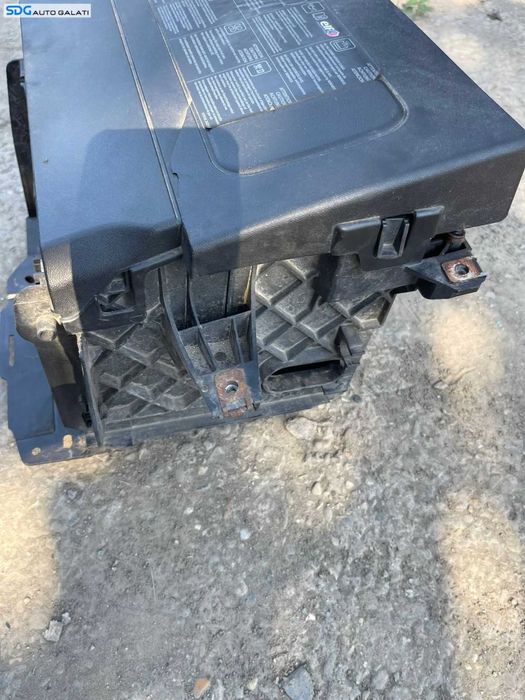 Capac Suport Carcasa Acumulator Baterie Renault Megane 3 2008 - 2016 Cod 244460002R 244460010R [C7665]