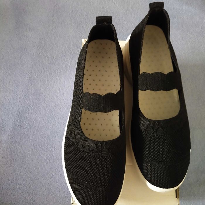 Туфли Мокасины кеды Босоножки новые женск раз. 39-40, стелька 24-25см