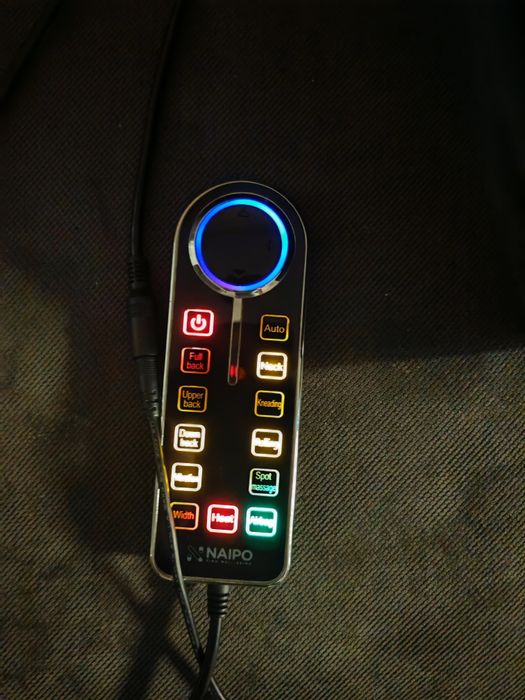 Fotoliu masaj Naipo portabil cu perne si role