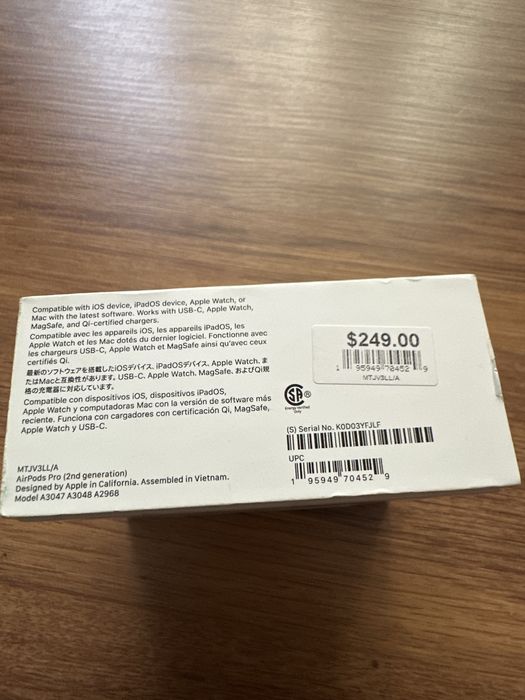 AirPods Pro 2ndgeneration with MagSafe Charging Case