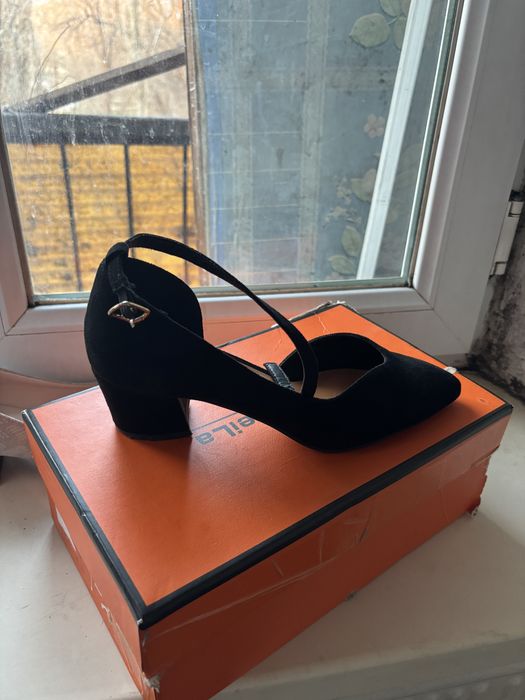 Туфли барлығы бағасы 5000